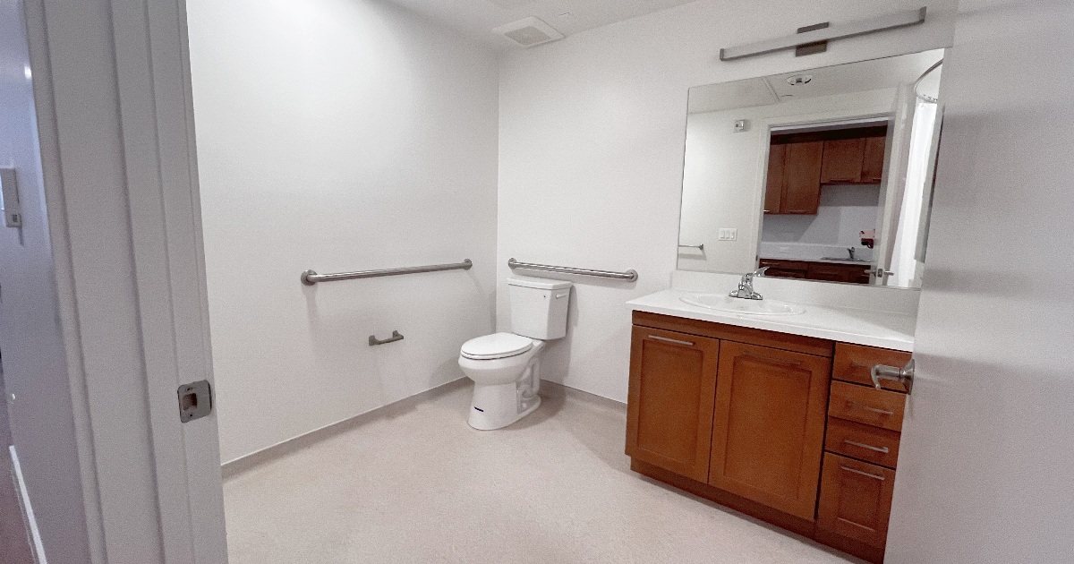 LosAngelesVA's tweet photo. Welcome 721 Bonsall Ave. to our family of #Veteran housing at #WestLAVA! Veterans started moving in last month. This is the 10th residential property to open on site &amp; there are now 729 permanent supportive housing apartments for Veterans here, with many more to come. https://t.co/1W5qgvXg4c