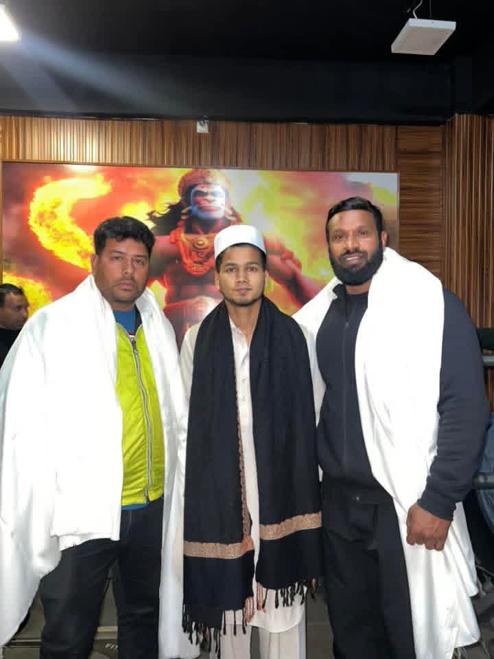 तुलसी दास खान जो अपने आप को हनुमान जी का भक्त बता रहा है उसकी सच्चाई जो हनुमान जी को आतंकवादी बोल रहा है 
#mohammddeepak