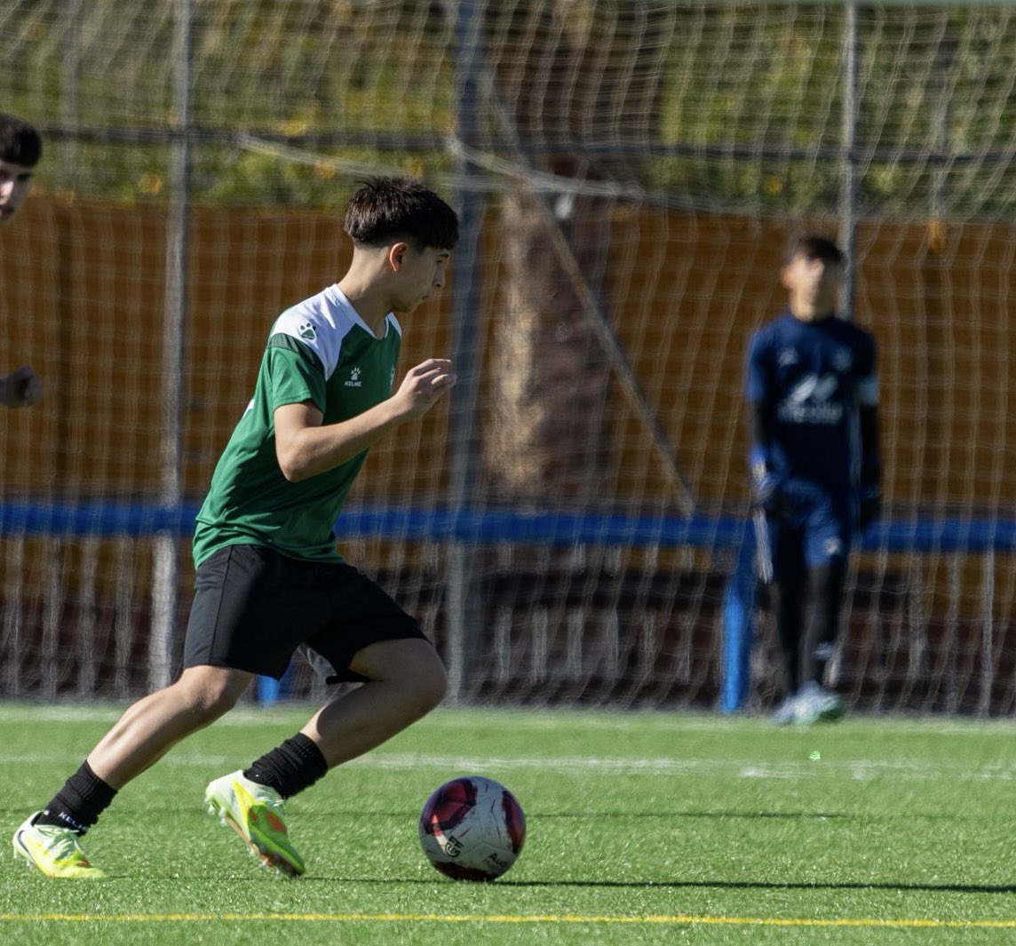 raneroficial's tweet image. Mucha fuerza, Nacho. 
Todo el Ranero CF estamos contigo tras tu lesión. Sabemos que volverás más fuerte que nunca. Esta es solo una parada en el camino. Ánimo campeón 💚