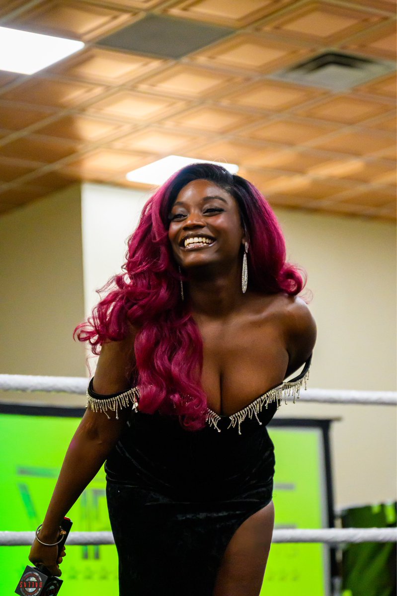 xEliannax's tweet photo. Happy BHM π₯°βοΈ
πΈ: @nikonickk
π€: @vipwrestlingdallas
#ringannouncer #vipwrestlingdallas #blackhistorymonth
#wrestling #prowrestlers https://t.co/EjCPRXZzor