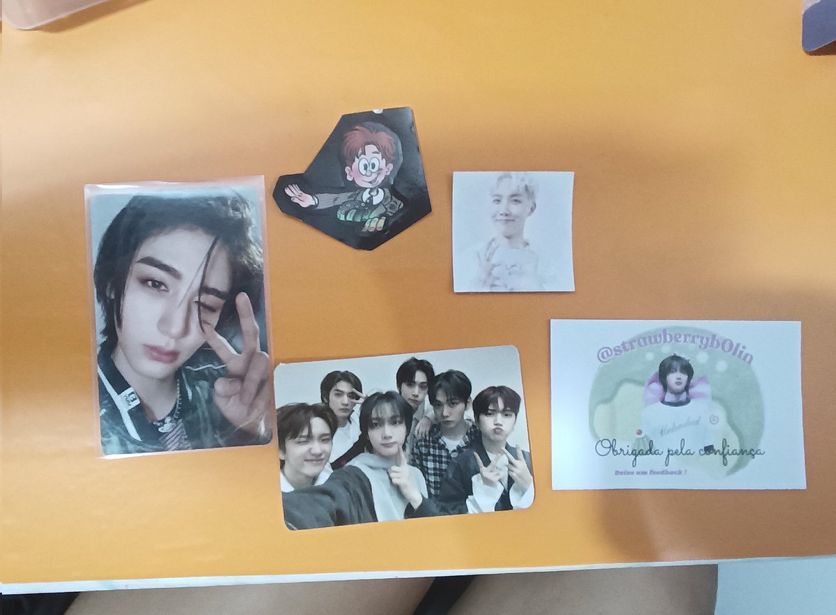 Lara_chan0310's tweet photo. Feedback super positivo pra @strawberryb0lin 💖
Já é a segunda vez que compro com ela e, como sempre, uma diva 🫶
Um dos primeiros Lee Han que comprei foi com ela e a  experiência foi perfeita.
Super querida, com uma garantia de compra maravilhosa. Recomendo demais ✨ https://t.co/mPXsG6CSkF