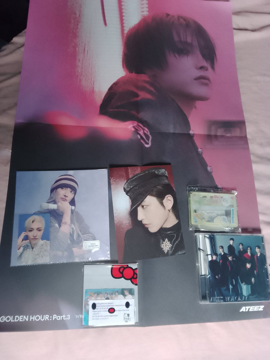 silva_cris62080's tweet photo. Feedback super positivo para @kpop0art 
Que me vendeu esse pôster e 
Esses cards é esse cd lindíssimos 
Veio muito bem embalado 😍
E o envio foi super rápido 🥰
Compare novamente com ela 🤭 https://t.co/FC7t0tBErg