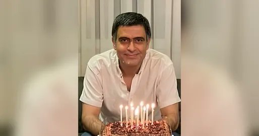 ebrahim_mote's tweet photo. بابک پورامین، متخصص طب اورژانس در نیشابور بازداشت شد.
بابک پورامین ساکن مشهد است و ۲۹دی ماموران امنیتی او را در منزلش بازداشت کرده‌اند. او همینک در زندان «وکیل‌آباد» مشهد نگهداری می‌شود. 
#IranMedics 
#IranMassacre https://t.co/oODsj9o1sr