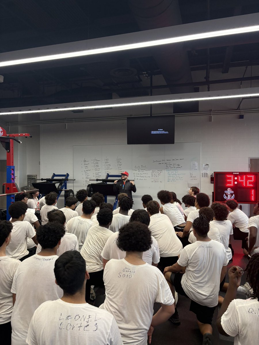 Oscar Trevino tweet media