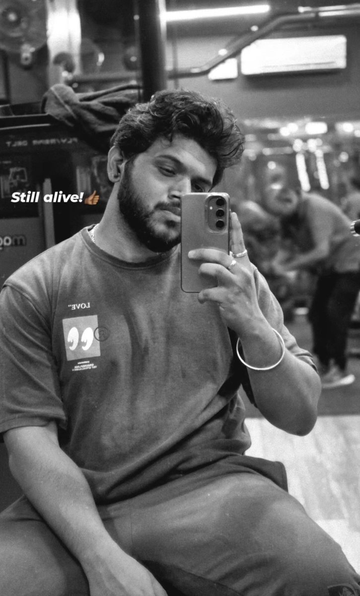 Santhosh Sivan 🍉 tweet media