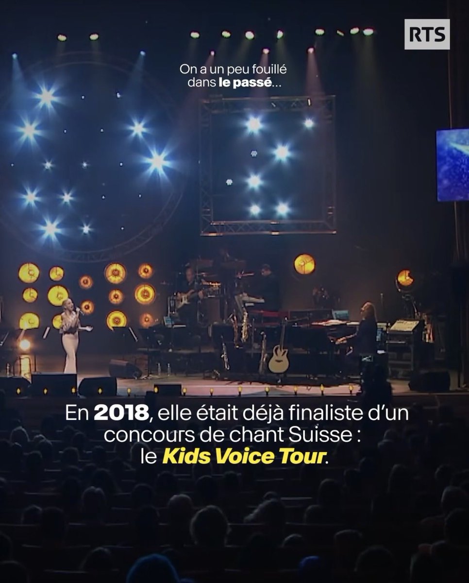 kleafina's tweet photo. @Notyourfans111 Alors je ne sais pas si tu as de bons yeux mais regarde au premier plan de la photo, tu verras des personnes assises à un concert. Ça s’appelle un public jsp si tu sais 🤣🤣🤣🤣 https://t.co/WdtR3tb39U