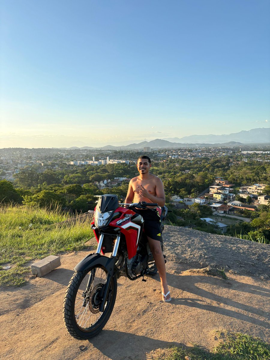 Jota_2M's tweet photo. Filho, o mundo é uma passagem, conquiste tudo que tiver coragem de pedir a Deus 🔝 https://t.co/nVdkbOY8L6