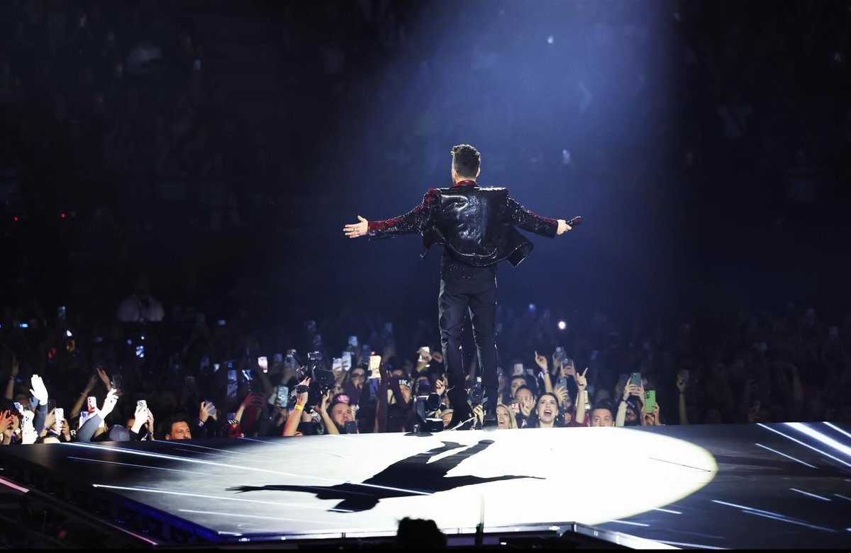 Tarkan (Fan Account) tweet media