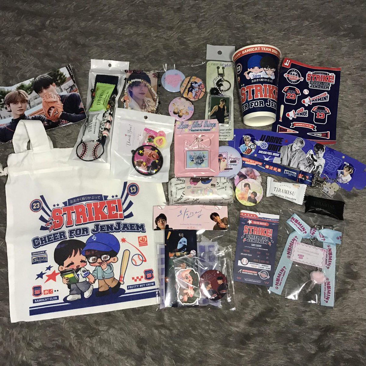 catbunnyna_'s tweet photo. makasii juga buat yg udah kasih freebies yg enak dan imup kiyup ini 😍🫶🏻 @nasnowballie @jjforlove_ @iciispace @RoseAquilla @.uristyle_1 (ig) @myluvjaejaez @_meongstudio @jjaepeache @4__triple_J https://t.co/IlfYc6CYFe