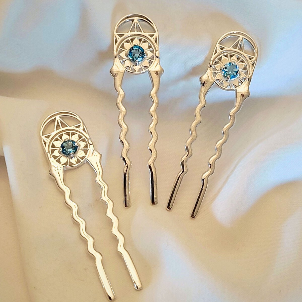 The Epic History of Hair Pins: Hair pins have adorned hairstyles dating back to around 600 BC in ancient Egypt. In Japan, hair pins evolved from simple wooden sticks into intricate status symbols and even makeshift weapons. In ancient Rome and Greece, these accessories were