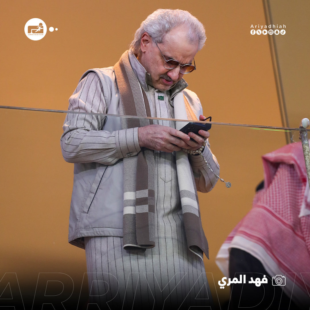 هولز tweet media