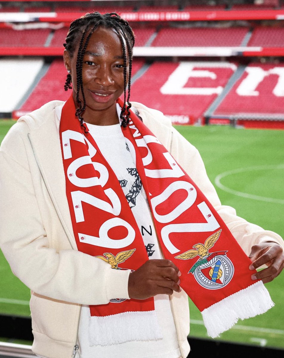 vaibenfica1904's tweet photo. ✍️ OFICIAL | Michaely Bihina e Zoe Matthews reforçam o Benfica 🔴⚪️

A guarda-redes camaronesa de 22 anos (ex-Racing Power) e a média norte-americana de 18 anos (ex-Houston Dash) assinaram até 2029.

Bem-vindas! 🦅 #Inspiradoras https://t.co/24CFGjlzrn