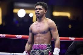 Draven1sm's tweet image. According to Bob Arum in an interview years ago, he watched Loma/Shakur spar and said ‘Shakur started well but then Loma put the young man in his place’. 

At their best who wins?