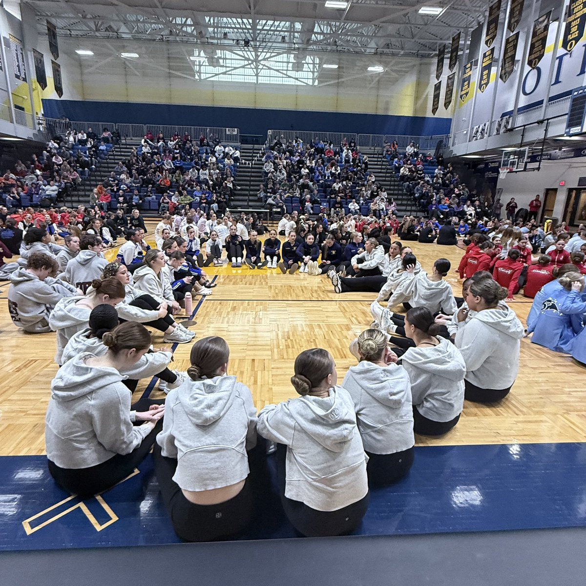 OTHSGoldenGirls's tweet photo. We had a great time hosting our 4th annual IDTA Regional Competition yesterday! Dancing in the Dome is our favorite place to be! Thank you to all 26 teams who attended and shared your amazing performances! 
🥇 3A Open Pom
🥇 3A Jazz
🥈 Aubrey - Solo
🥉 Haylee - Solo https://t.co/i8WQnk7OUy