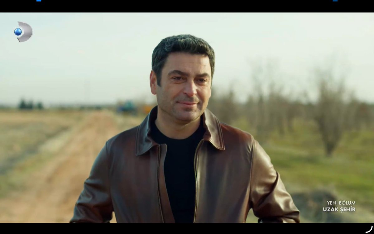 clara_garan's tweet photo. ALYA!! VEN ESTA NOCHE!!

Cihan quiere que Alya vaya a la cena que Nare propuso pero se supone que tiene guardia!!

Se me ha roto el corazón 💔 con estos dos!!

#UzakŞehir 
#OzanAkbaba #SinemÜnsal #CihAl https://t.co/bsEXrmv31a