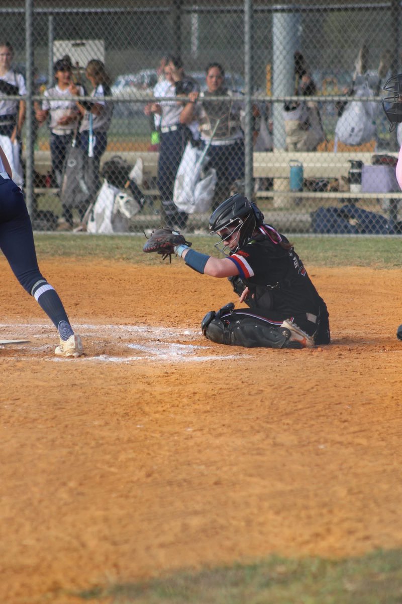 tnmojo09's tweet photo. Happy National Catchers Day to our 3 backstops, 2027 Zoe Burch, 2028 Taylor Ward, 2028 Anna Garcia.  We appreciate your sacrifices for the team.  Looking forward to getting you ladies back on the field in June.

@TnMojoFastpitch 
@TaylorWard2028 
@zoeburch_20 
@Annabella_G11 https://t.co/VjZHcennJn