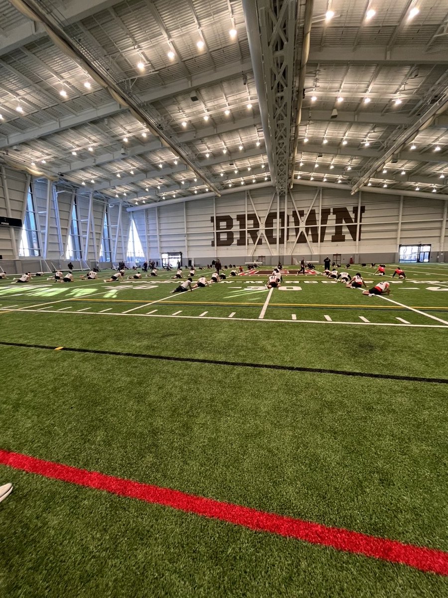 StevenEscano27's tweet photo. Thank you to @Coach_Mul ,@BrownHCPerry and the coaching staff at Brown for the tour of what Brown is all about. Learned a lot about @brownu at the Junior day. 

@hopwood_rj @CoachAlexCoombs @AboutUOutreach @Coachlanese13 https://t.co/PPxjneO5sO