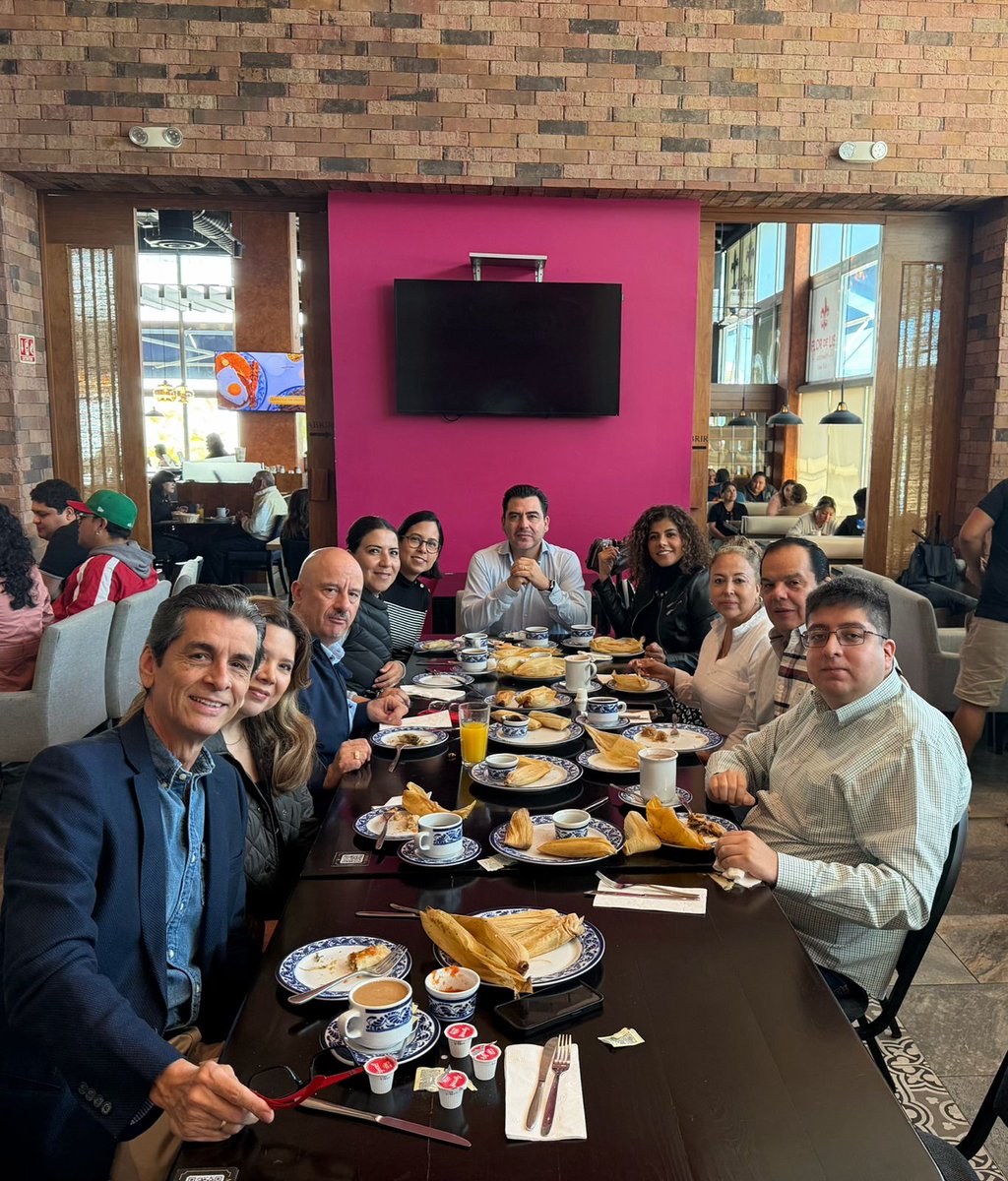 bmacapituloqroo's tweet photo. Celebramos el #DíadelaCandelaria junto a la comunidad de la #BMA Capítulo Quintana Roo, compartiendo tradición, diálogo y convivencia. https://t.co/IhXjVkT8m4