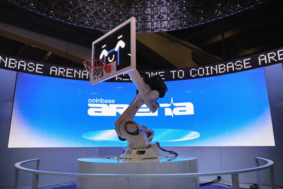 PinkSparrow_'s tweet photo. PINK SPARROW is beyond proud to have helped bring an award-winning vision to life!

Big congratulations to Hovercraft for their CLIO Awards recognition on the Coinbase x NBA All-Star fan experience.

Special shoutout to Volvox Labs for their robotics mastery!

#ClioAwards https://t.co/RiuFP9tQE9