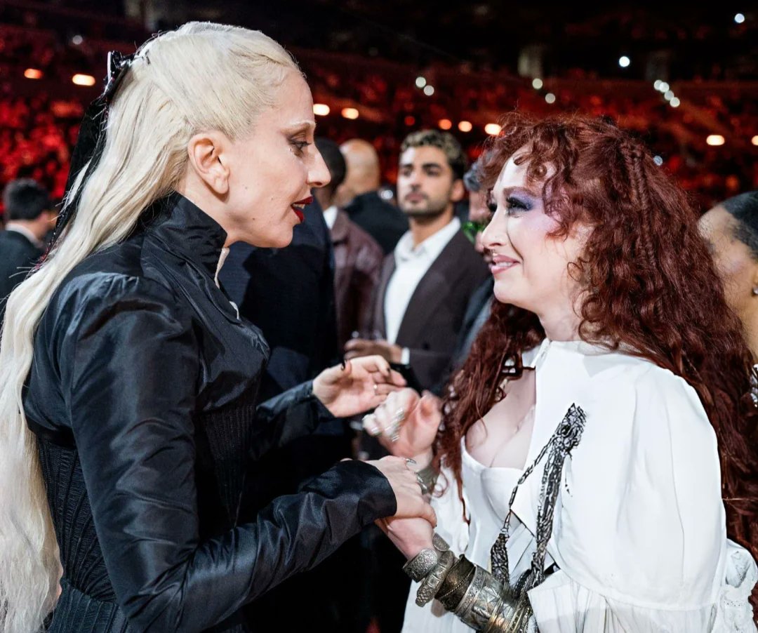 ThronesUpdates's tweet photo. I think I downloaded the wrong House of the Dragon https://t.co/9Y9JkPGHh4