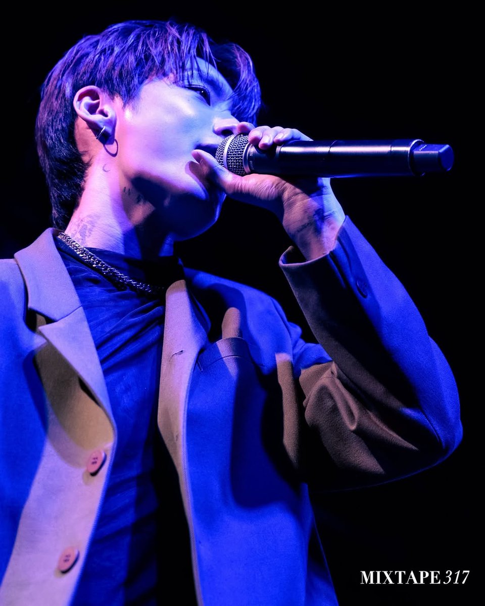PJH_Updates's tweet photo. [📷] - @imjustec official Instagram update with JUNHEE ♥️ 

@.ocean__park INTO THE OCEAN 🌊 in Dallas 📸✍🏻 coverage for @._mixtape317 Review & gallery live on https://t.co/rp1xpPzapv 🤗" 

(1/4)
#JUNHEE #준희 #박준희 #ジュンヒ #ParkJunhee #ACE #에이스  #JUNHEEinDALLAS #IntotheOcean
#JUNHEETourinUS
