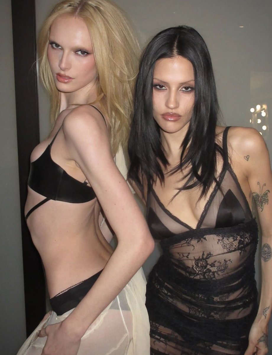 gabbriettedaily's tweet image. Gabbriette and Alex Consani for the Grammy Awards (2025)