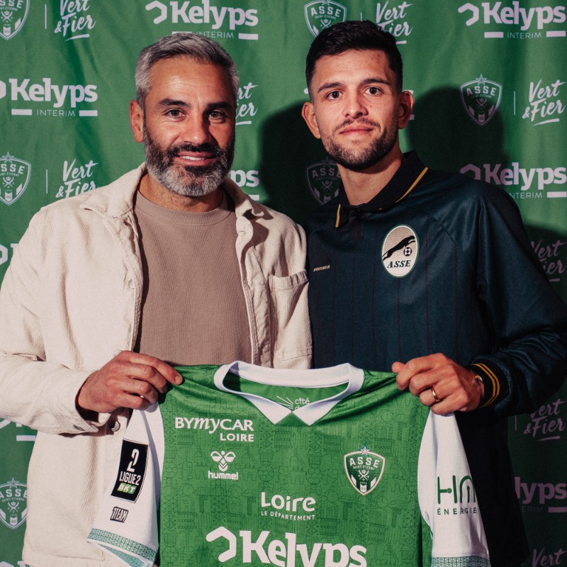 ASSEofficiel's tweet photo. 🆕 Julien Le Cardinal rejoint l’ASSE en provenance de Brest ! 👋

Le défenseur central s’empare du numéro 26 des Verts jusqu’en 2027 ! 💚