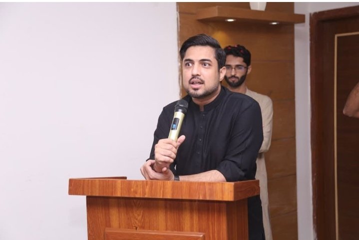 MuhammadAl9821's tweet image. اقتدار عوام کا حق ہے، کسی مخصوص طبقے کی جاگیر نہیں۔
فیصلے محلوں سے نہیں، عوامی گلیوں سے آنے چاہئیں۔
ہر شہری کی آواز برابر، ہر ووٹ کی قدر یکساں۔
قوم کا حق حقیقی جمہوریت ہے..
#ChangeSystem 
#ChangePakistan 
@iqrarulhassan