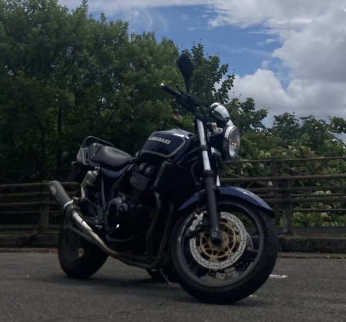 兵庫でバイクとZN6乗ってます！ 名前:すけさん 愛車:Z900RS/86(ZN6