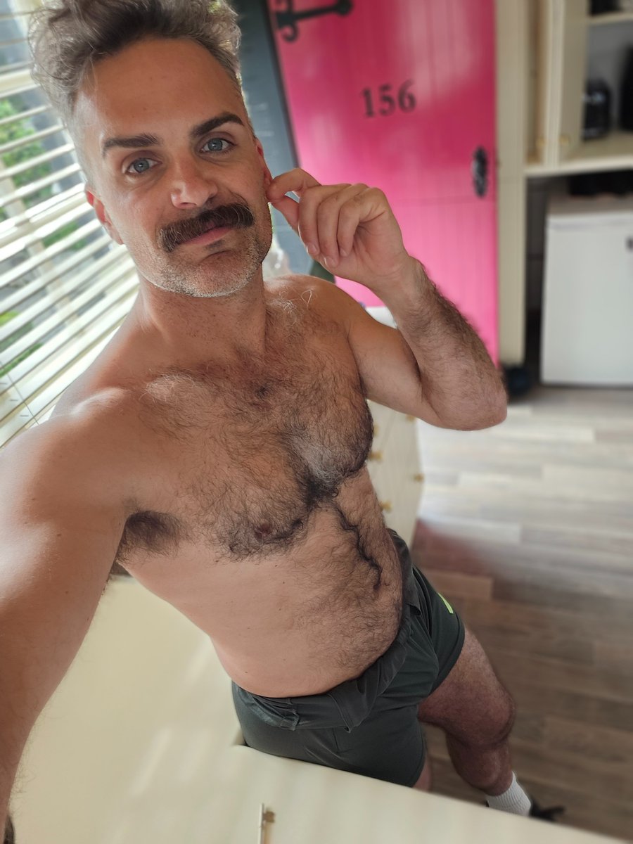 GaySouthNZ's tweet photo. @hottest_dudes @beefy_butts @outsideabedroom @beefy_guys @beefy_bellies @beefy_loads @beefy_hq @MarcoBear8686 😉 https://t.co/wAunD87Srk