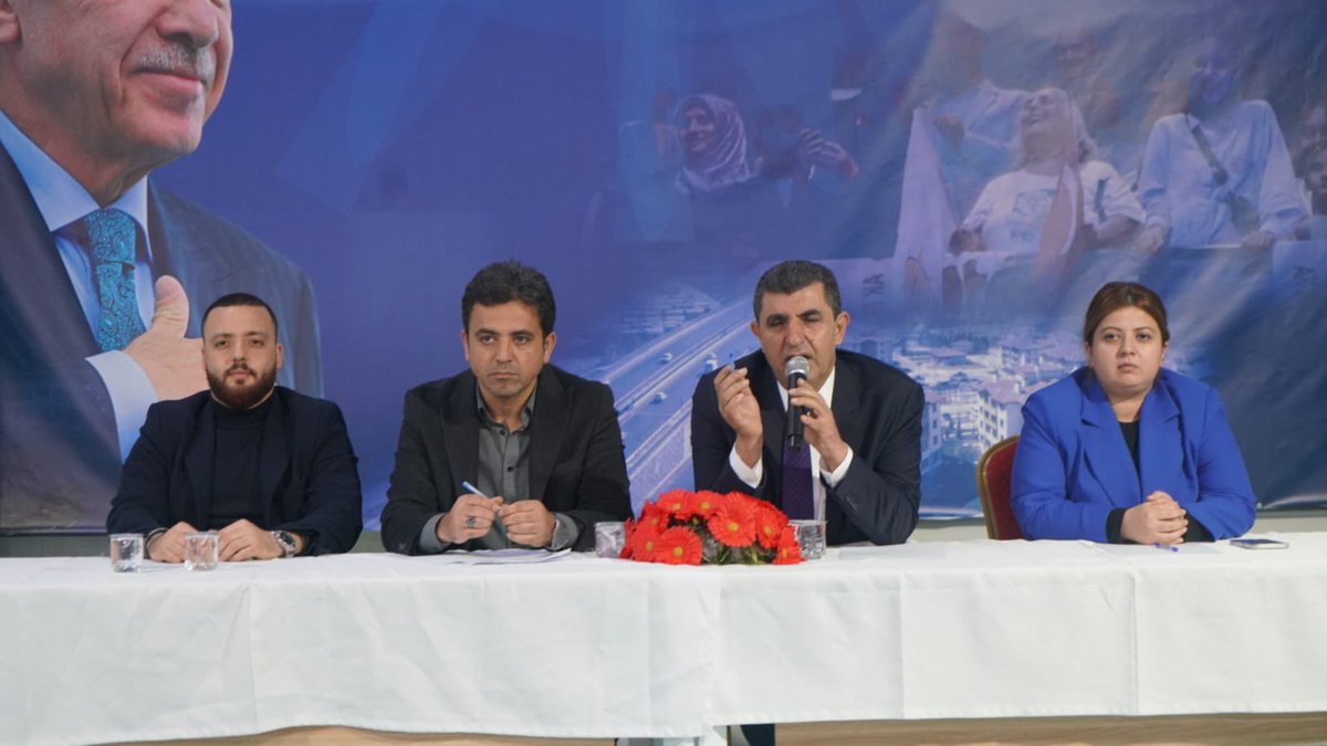 DMustafaErdogan's tweet photo. 📍AK Parti Hatay İl Başkanlığı

Haftalık olağan İl Yönetim Kurulu toplantımızda çalışmalarımızı değerlendirdik.

Birlik, inanç ve azimle, Cumhurbaşkanımız Sn. Recep Tayyip Erdoğan’ın liderliğinde Türkiye Yüzyılı hedeflerimiz doğrultusunda kararlılıkla ilerliyoruz. https://t.co/TQU3onx3TE
