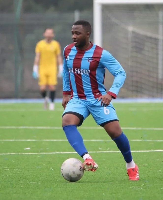 Yatırım tavsiyesi değildir ❗

Yeni transferimiz Fofana'yı izleyince aklıma geldi. Malum SporExpres yıllardır Sakarya Amatör Küme'nin nabzını tutuyor.
1.Kümede Malili orta saha oyuncusu Abdoulaye Diakite var. 2001 Doğumlu Sakarya Amatör Kümede son iki sezonda iki şampiyonluk