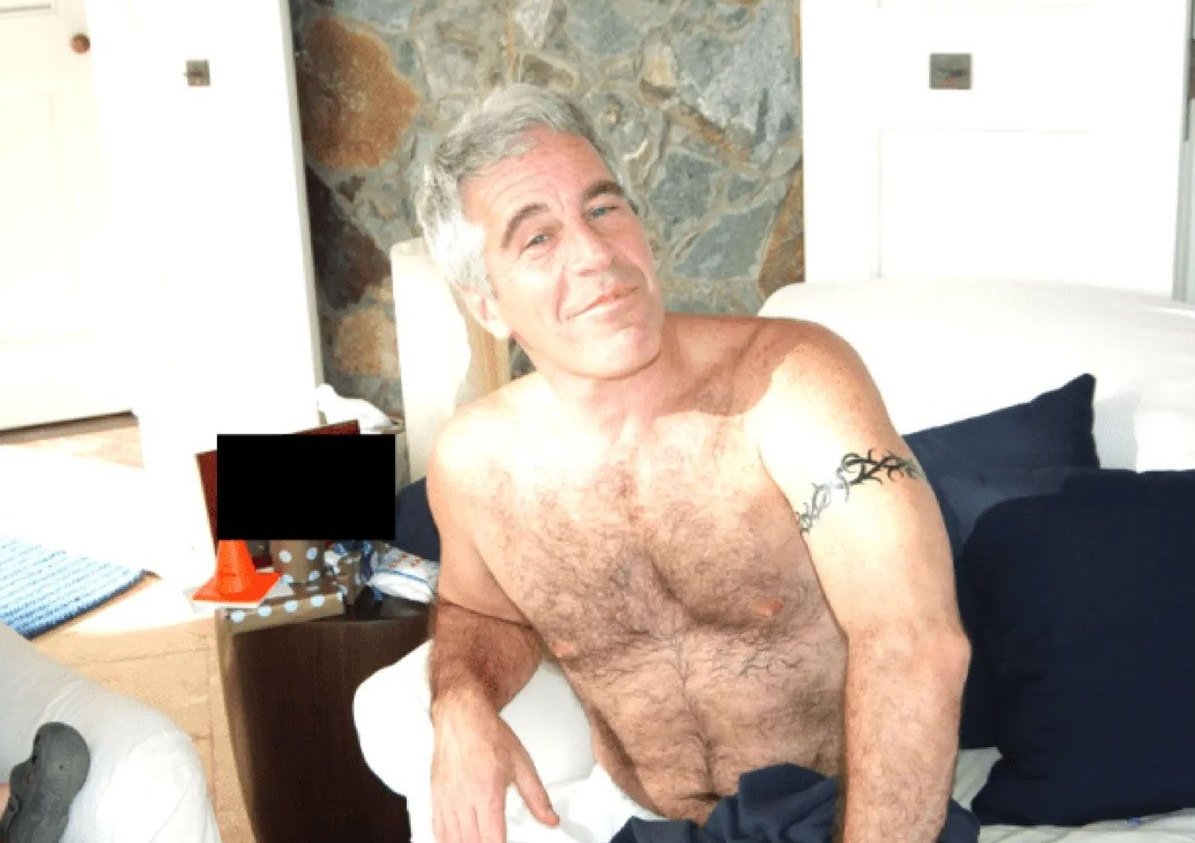 borjabor5's tweet image. Yo: "Hice una transferencia en Bitcoin a través de Tor para que Hacienda no me rastree"

Epstein: "Sacrifico niños y bebo su sangre para el Mossad" → enviado desde mi iPhone.