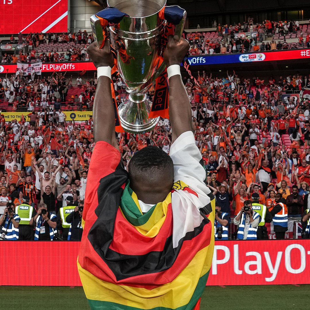 Luton Town FC tweet media