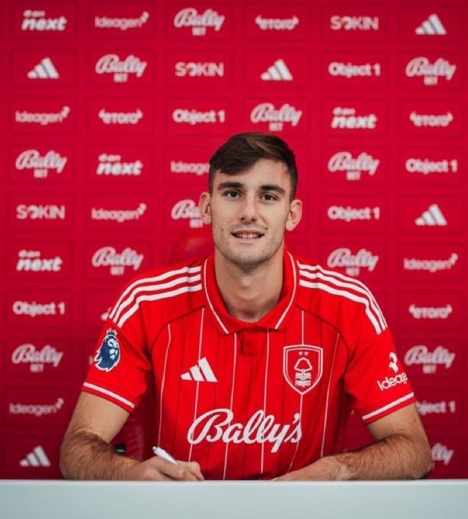 NFFCBrasil's tweet photo. Janela de transferências do Nottingham Forest

Chegadas:
🇮🇹 Lorenzo Lucca (empréstimo)
🇩🇪 Stephan Ortega (£500k) 
🇩🇪 Luca Netz (£2M)

Saídas:
🇨🇵 Arnaud Kalimuendo (empréstimo)
🇺🇦 Oleksandr Zinchenko (fim do empréstimo)
🇧🇷 Douglas Luiz (fim do empréstimo) https://t.co/OrJ78i8s4q