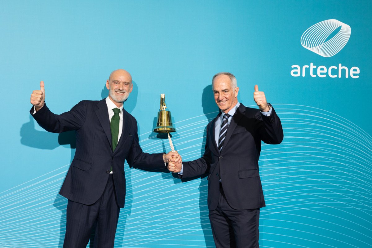 ArtecheGroup's tweet photo. Nos incorporamos al Mercado Principal de la Bolsa. 🔔 Esta mañana hemos celebrado el toque de campana en el Palacio de la Bolsa de Bilbao, junto a la familia Arteche, el equipo directivo y otros stakeholders. ⚡️ #MovingTogether https://t.co/B7iL6QgNPv