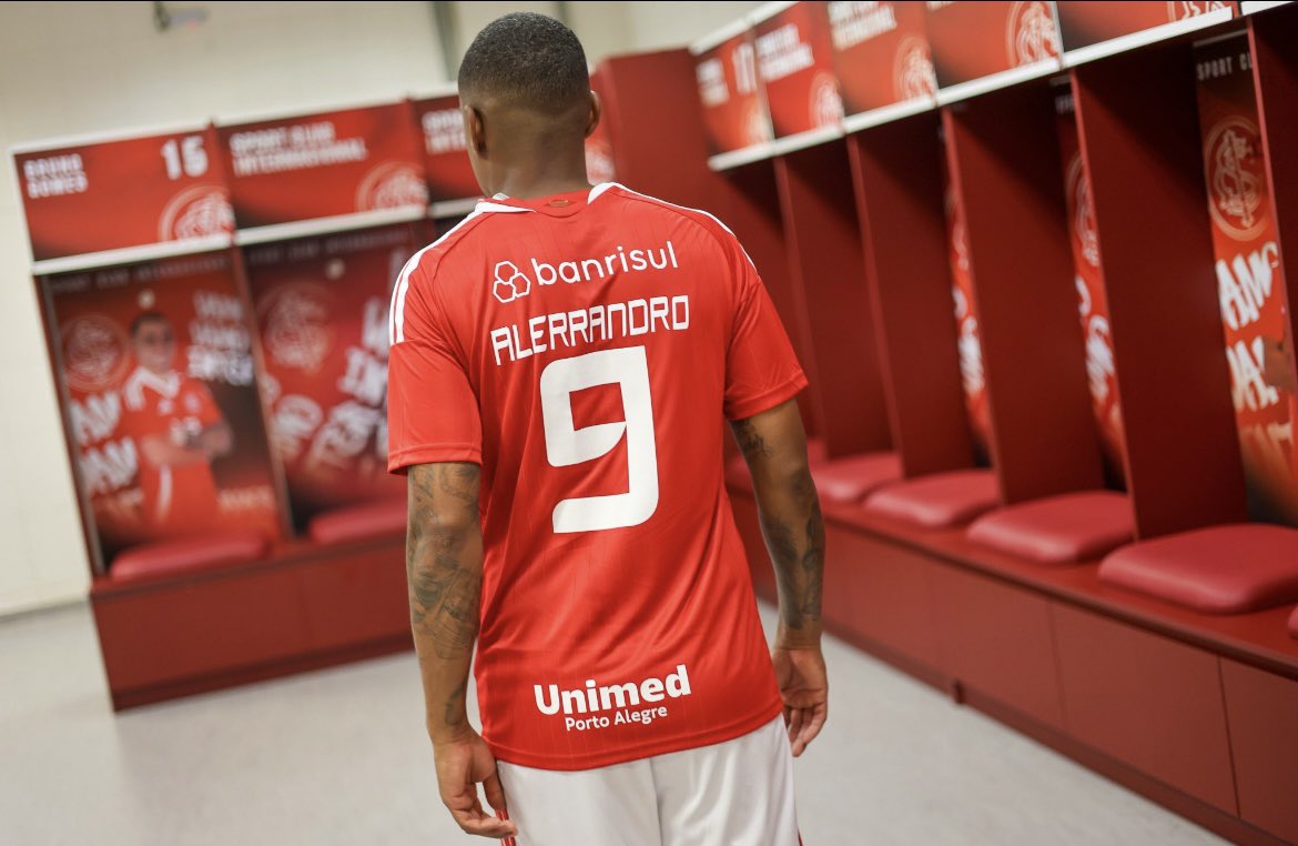 Lebehs's tweet photo. Mudanças diante do Flamengo 

Alerrandro: “Jogar com Borré e Alan Patrick é fácil”

https://t.co/EhzFWW0TVa

#INTER #Abel #brasileirão #saf #grenal #SérieA #libertadores #flamengo #pezzolano #corinthians #Gauchão #borré #alerrandro

📸 Ricardo Duarte/Divulgação Inter https://t.co/H1QGs5f0Bf