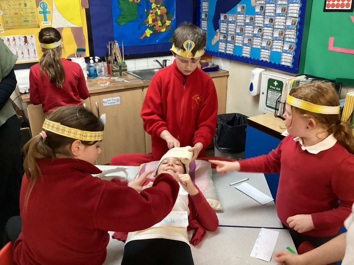 Year 4 Tankersley St Peter's tweet media