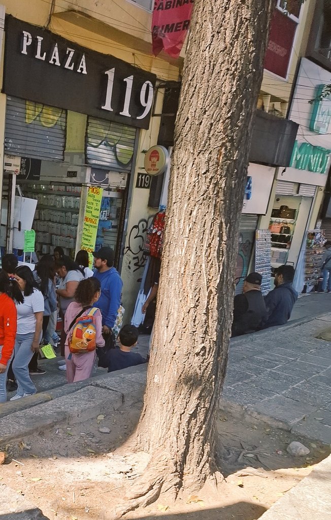 la neni mon tweet media