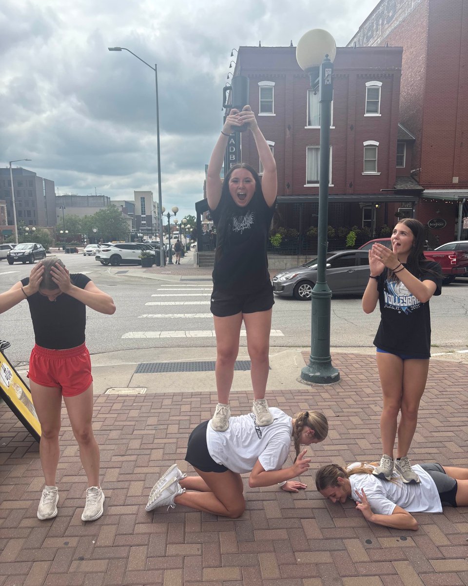 AdVentureGameTB's tweet image. The Adventure Games Challenge is designed to test teamwork and decision-making. 

DM us to bring the AGI Challenge team building game to your city. 

#teambuildinggames #adventuregamesinc #adventuregames