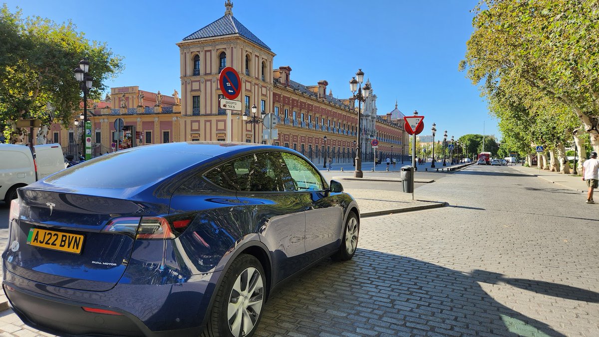 EatChargeRideRepeat tweet media