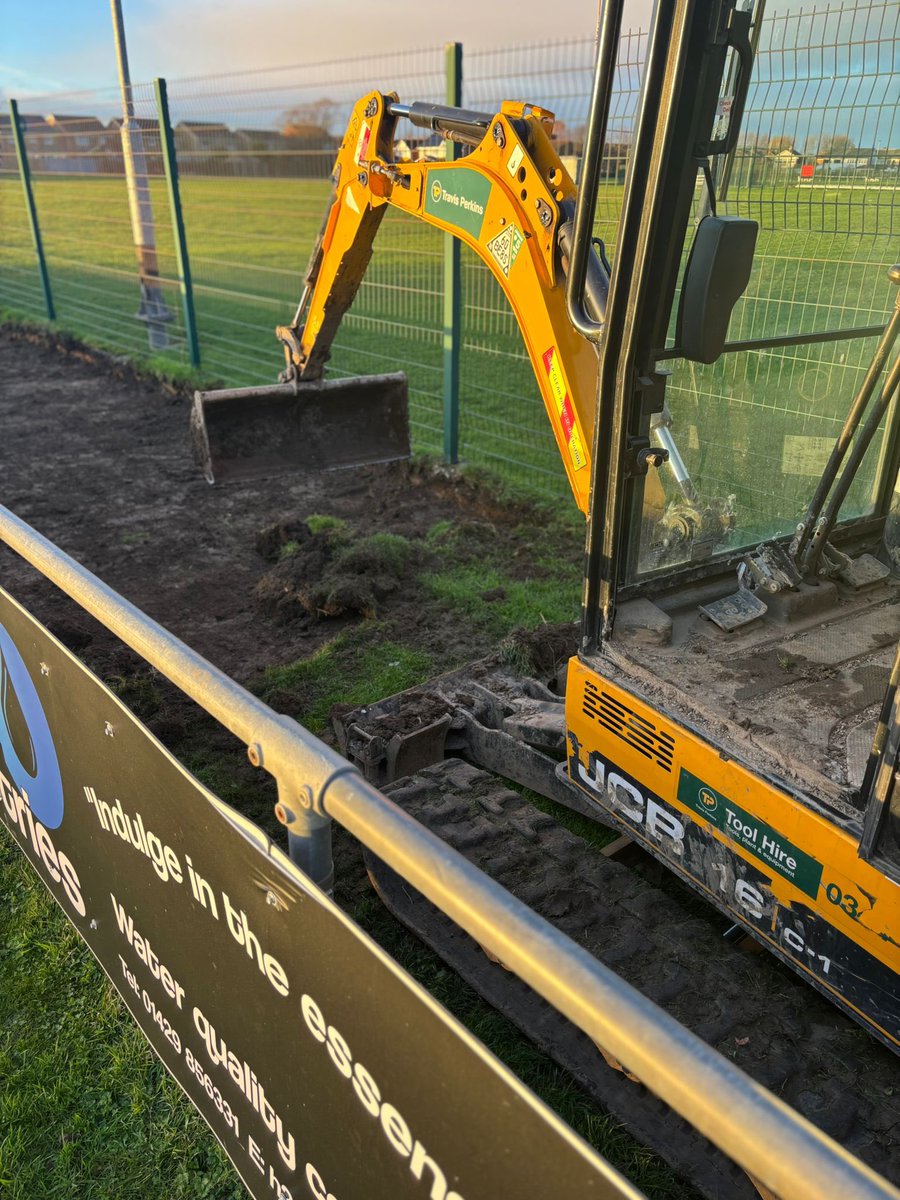 Seaton (C)arew FC tweet media