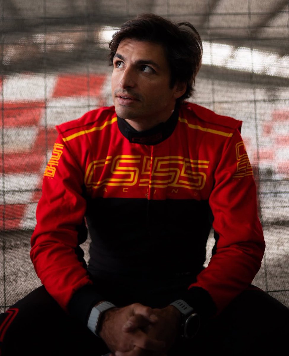 rorysainzjr's tweet photo. CARLOS SAINZ O PRIMEIRO MORENO DO MUNDO https://t.co/MJFLQVr2vA