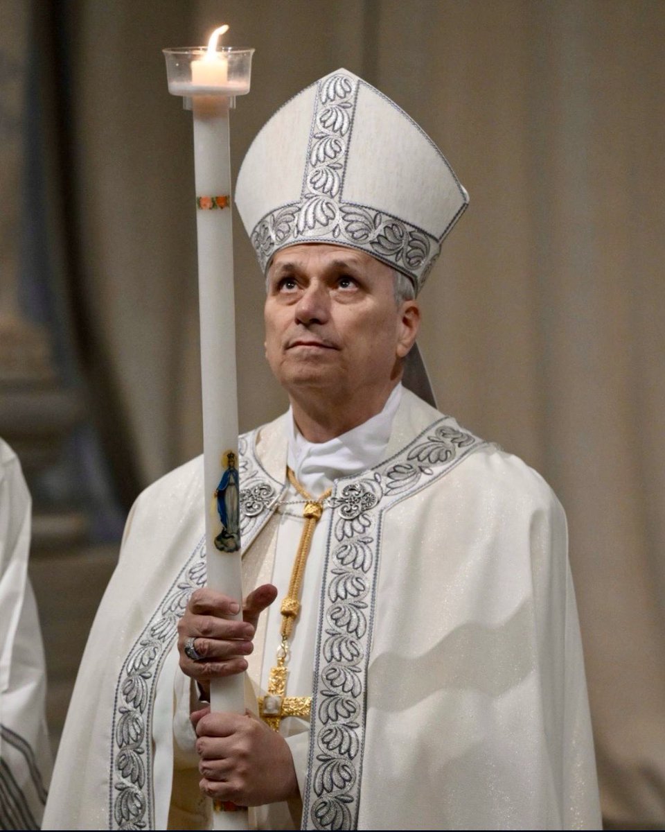 Pope Leo celebrating Candlemas