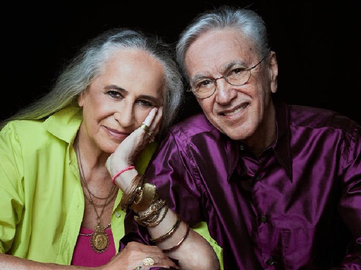 Respeite quem é herdeira de Oyá e filho de Mangueira! Caetano e Bethânia levam o prêmio de Melhor Álbum de Música Global no #Grammy2026. Parabéns aos irmãos amados pela nação mangueirense, que celebra essa vitória em verde e rosa! 💚💗