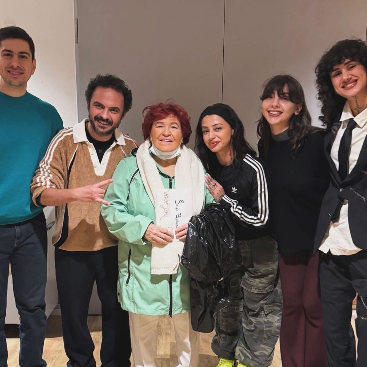 MagmaHaber's tweet photo. Selda Bağcan ile Alizade bir araya geldi.
#SeldaBağcan #Alizade #Müzik #Buluşma #Gündem https://t.co/iSFw03o3Rt