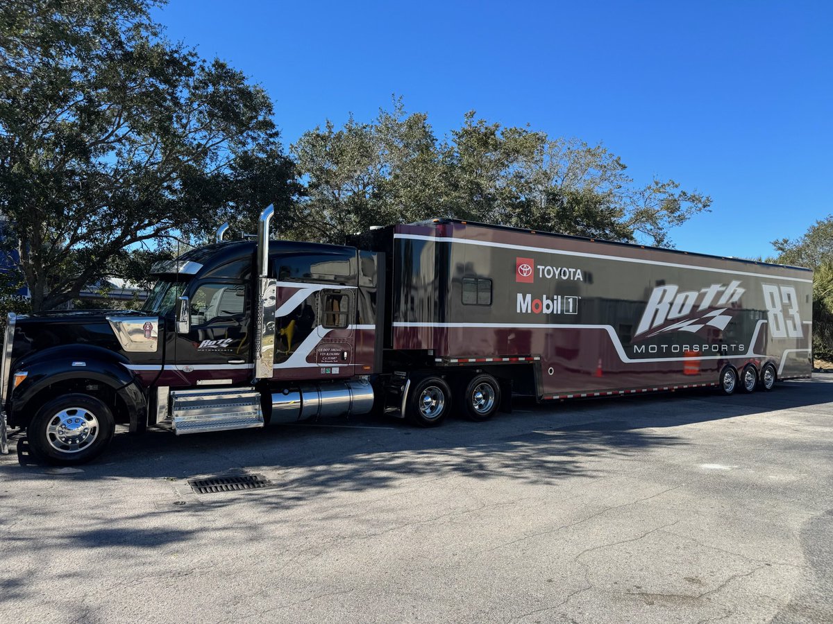 RothMotorsports's tweet photo. The long haul to Florida is complete! 
The crew &amp; rig have arrived, the season opener is here, and we’re rolling into 2026 with one thing on our mind—bringing home a championship 🏆 

#rothmotorsports #buddykofoid #mobil1 #toyota #worldofoutlawssprintcars https://t.co/wbwOUEc403