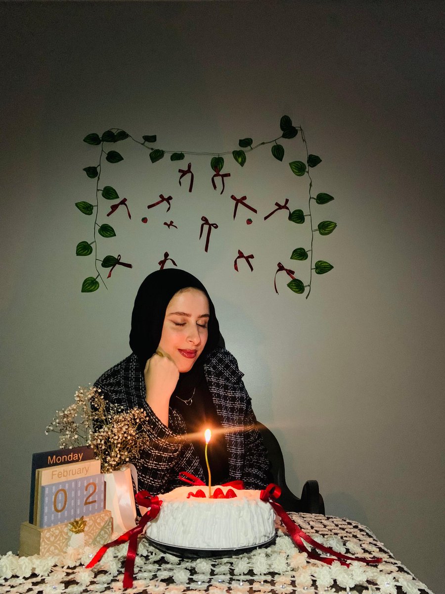 yazminaaaaaaaa's tweet photo. يتم عيد ميلاد 🤯 https://t.co/PsYMMex7eX