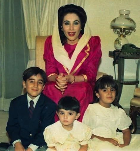 LalaTaak's tweet photo. Wish you Happy Birthday BB @AseefaBZ https://t.co/Hb1pmNKkLG