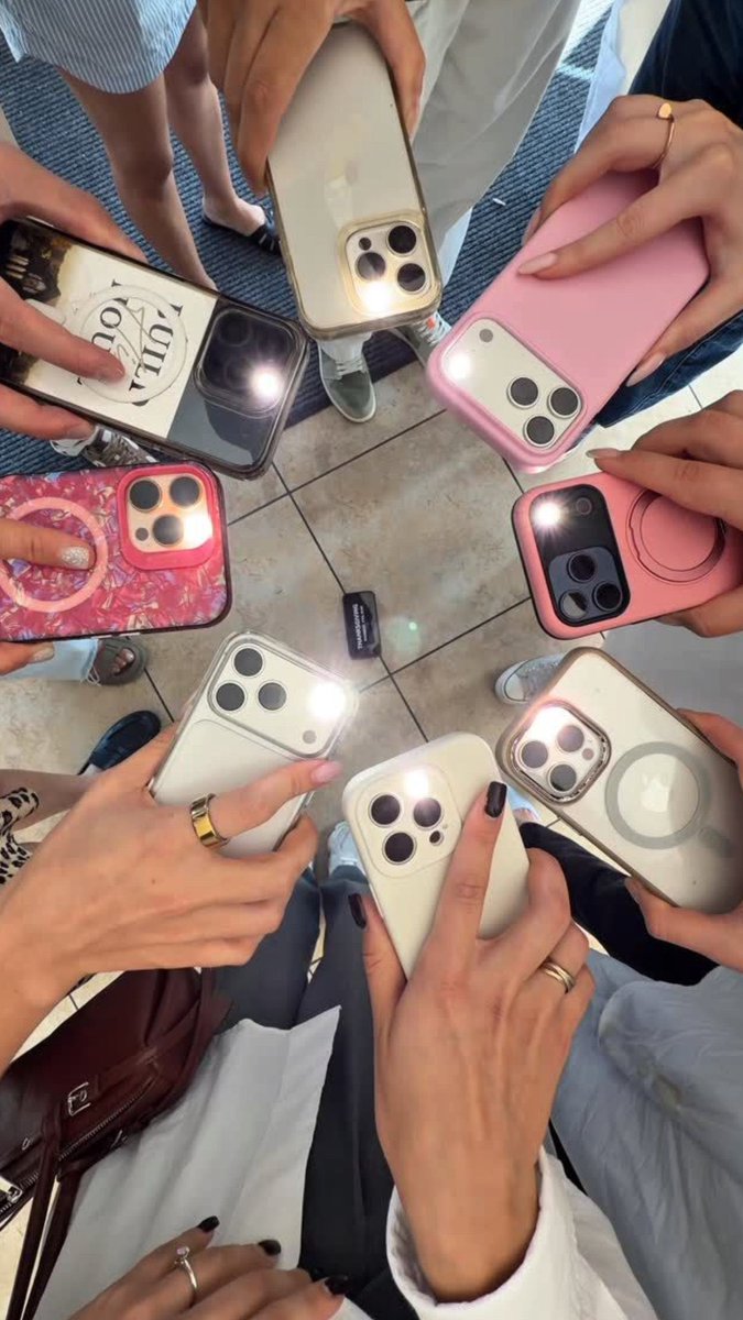 lee_adjoa's tweet image. XR users aren’t invited! I’m in pain 🥹🥹🥹😹